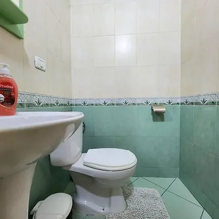 Fab's 2 Bedroom Flat Apartment Tirana
