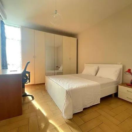 Fab's 2 Bedroom Flat Apartment *