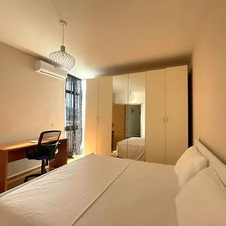 Fab's 2 Bedroom Flat *